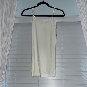 So seamless cami, size S.